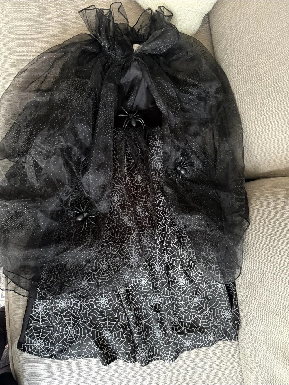Pottery Barn Kids glow in the dark witch Halloween costume size 3